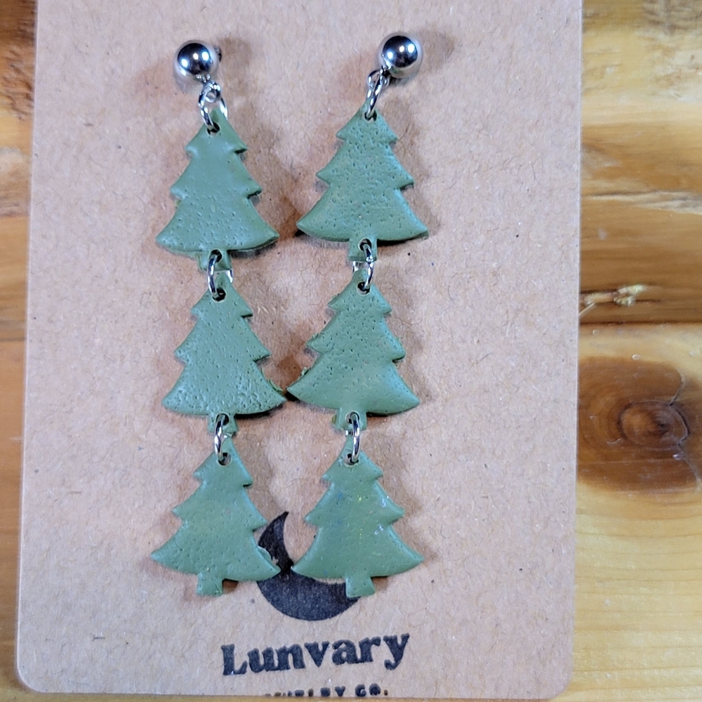 NWT Green Pine Trees Polymer Clay Earrings Handmade by Lunvary Jewelry Co